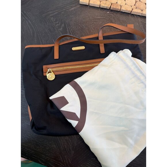Michael Kors Black & Tan Leather Trim Nylon Tote Bag With Dust Bag - Picture 5 of 6
